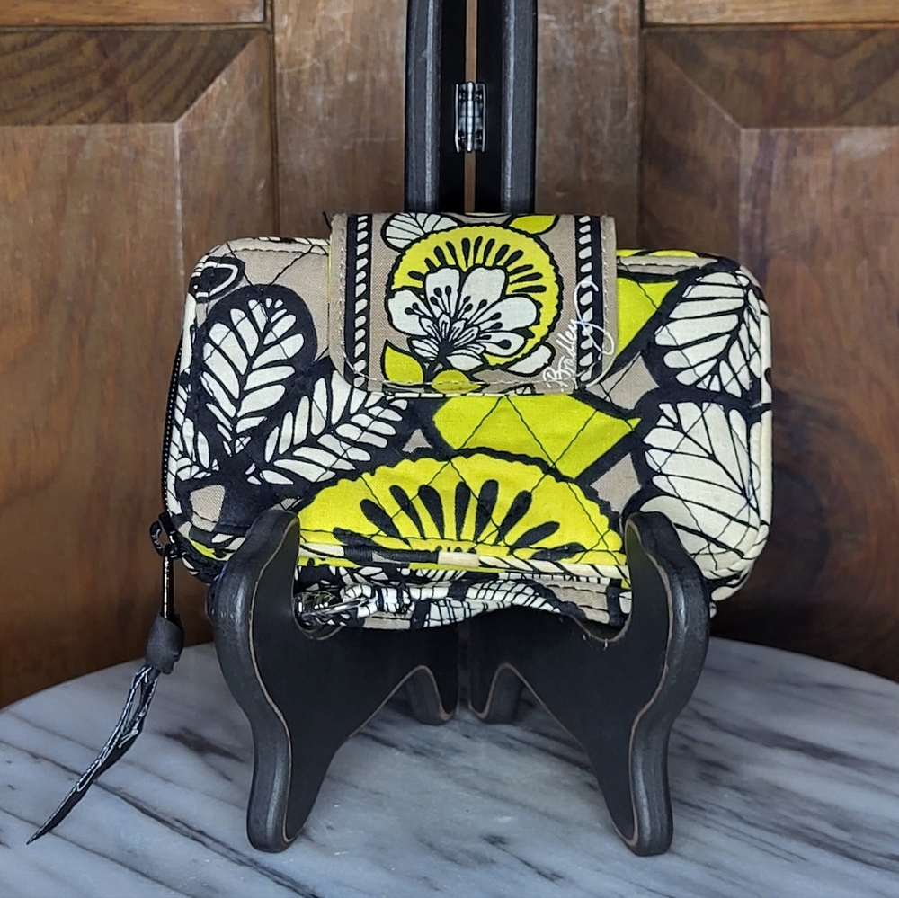 Vera Bradley Citron wallet - Picture 3 of 15